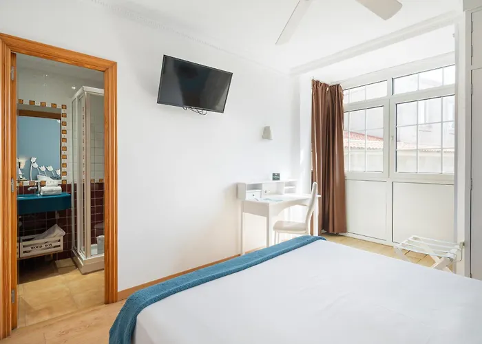 Отель Alda Puerta Del Sol Виго