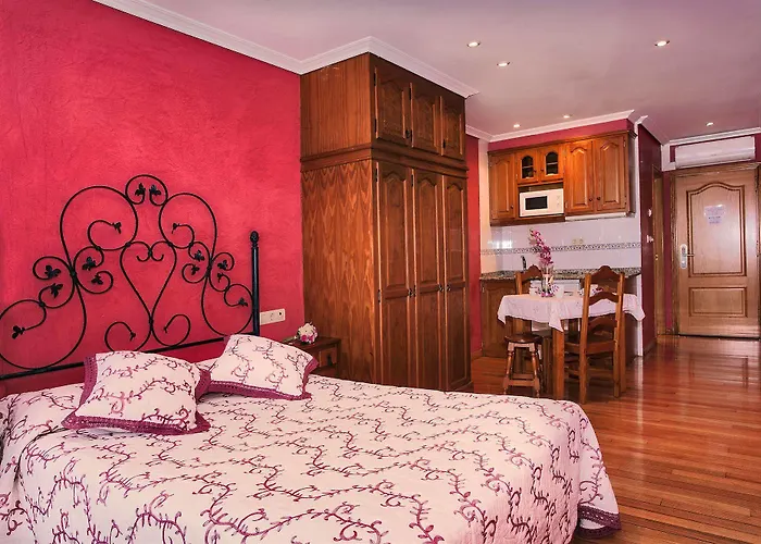 Alda Puerta Del Sol ויגו