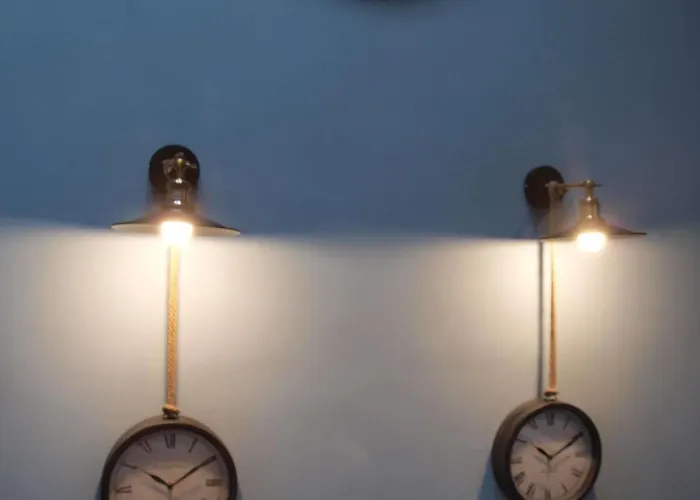 Alda Puerta Del Sol ויגו